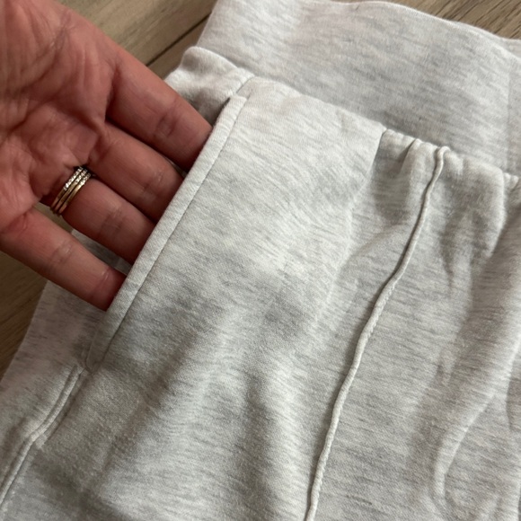 Women’s Heather Gray Bottoms - Picture 3 of 4